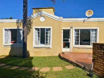 2 Bedroom Simplex To Let in Randpark Ridge