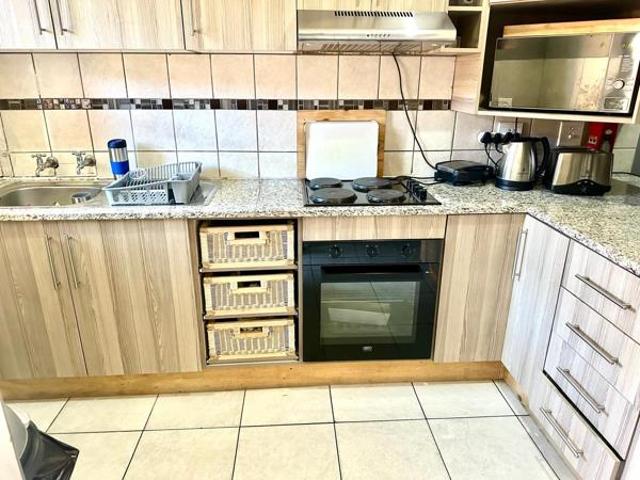 2 Bedroom Simplex in Veld En Vlei