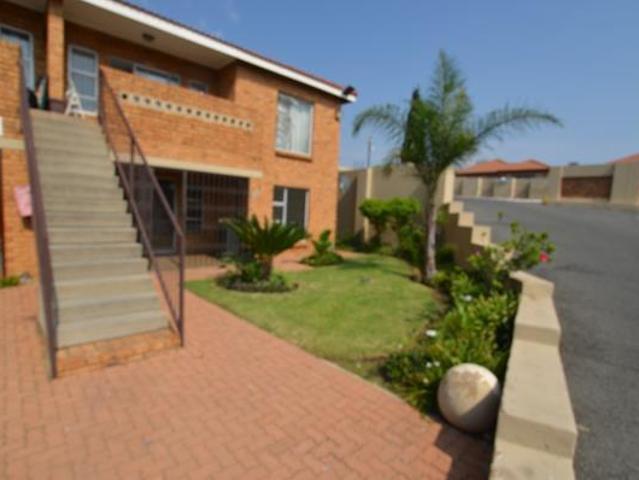 2 Bedroom Simplex in Birchleigh