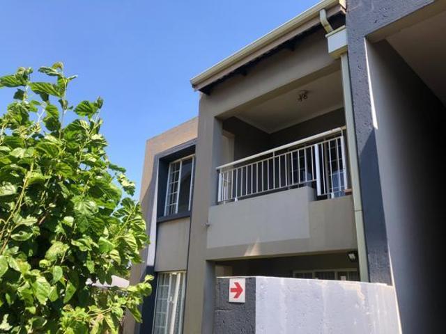 2 Bedroom Simplex in Brentwood