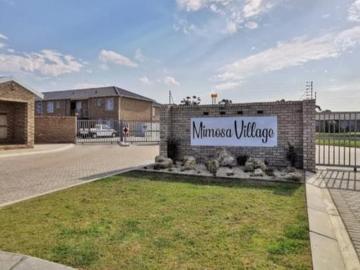 2 Bedroom Simplex in Fairview