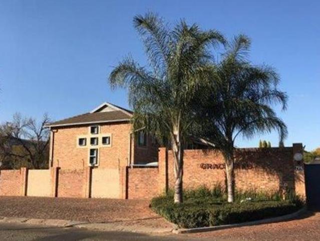 2 Bedroom Simplex in Rietfontein