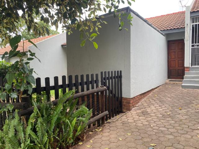 2 Bedroom Simplex Rented in Magaliessig