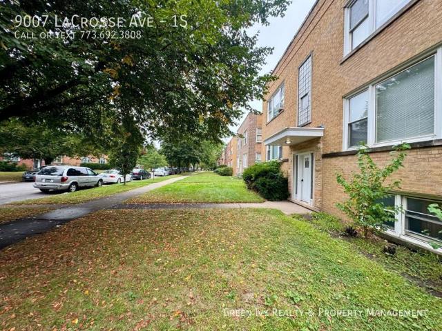 2 bedroom, Skokie IL 60077 LS105834976