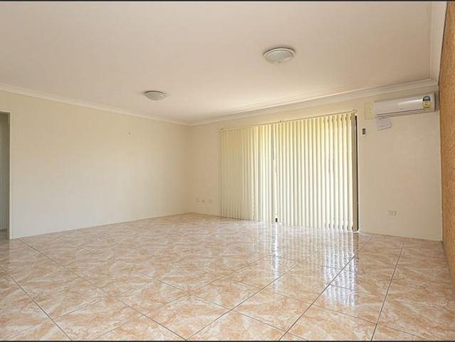 2 bedroom spacious unit in Bankstown