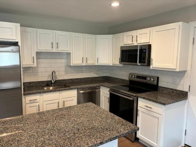 2 bedroom, Speedway IN 46224 104341203