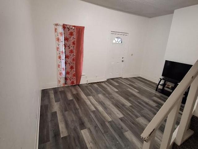 2 bedroom, Springfield OH 45505 103318398