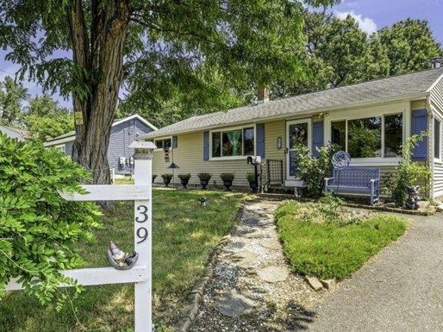 2 bedroom, Springfield MA 01151 105292266