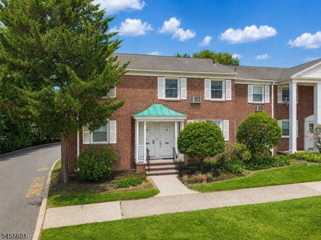 2 bedroom, Springfield NJ 07081 105231642