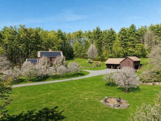 2 bedroom, Springfield VT 05156 104605364