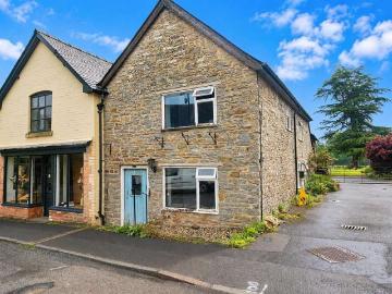 2 Bedroom Studio Flat