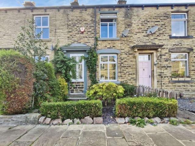 2 Bedroom Studio Flat