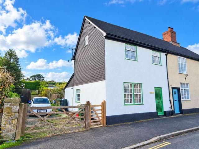 2 Bedroom Studio Flat