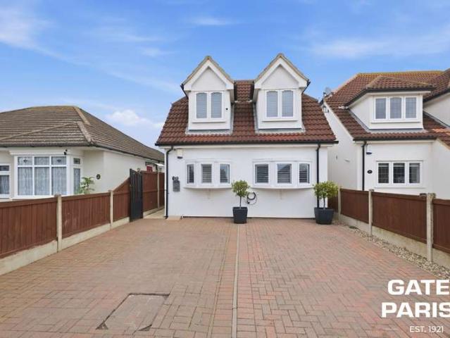 2 Bedroom Studio Flat