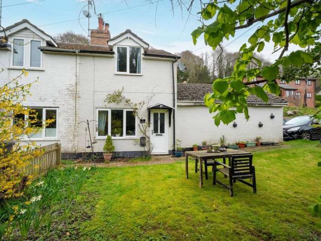 2 Bedroom Studio Flat