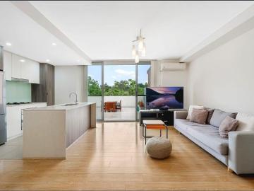 2 bedroom + study Top Floor Penthouse style apartment
