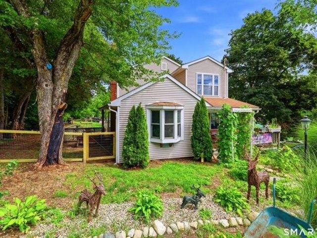 2 bedroom, Stafford CT 06076 105589352