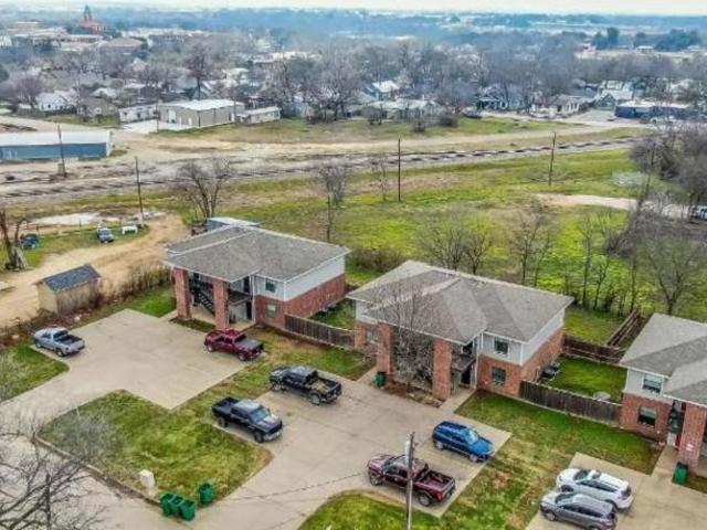 2 bedroom, Stephenville TX 76401 LS104577401