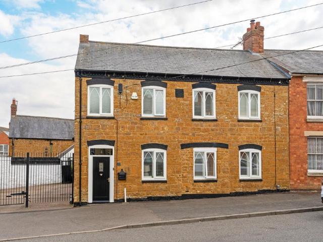 2 bedroom stone house for sale