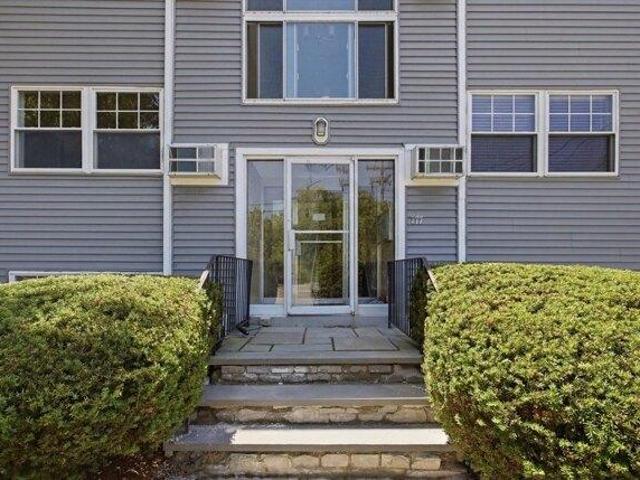 2 bedroom, Stoneham MA 02180 104511965