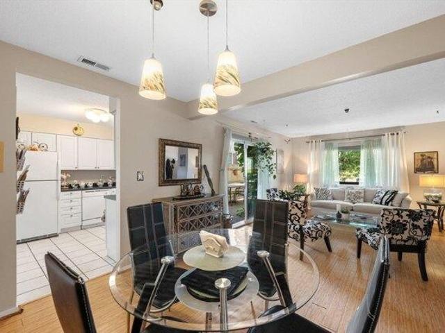 2 bedroom, Stoughton MA 02072 105418854