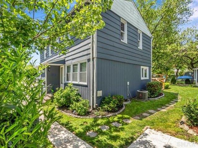 2 bedroom, Stratford CT 06614 104692222