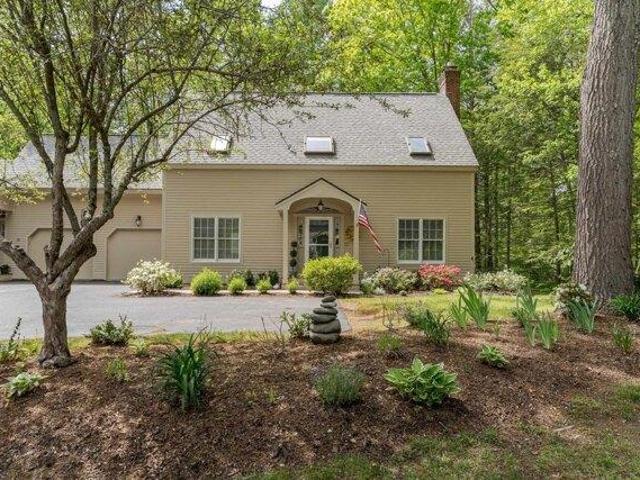 2 bedroom, Stratham NH 03885 104441363