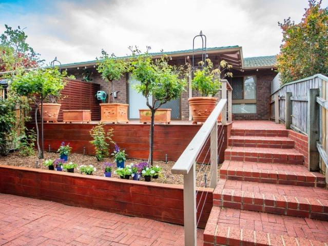 2 BEDROOM STREET FRONTAGE VILLA