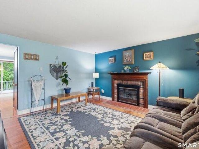 2 bedroom, Suffield CT 06078 105123550