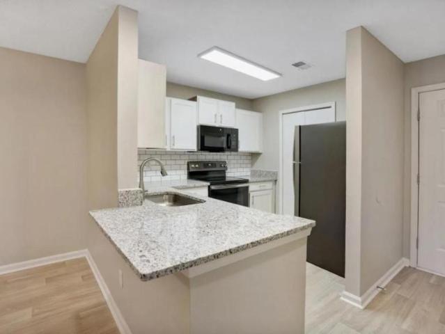 2 bedroom, Summerville SC 29485 105357379