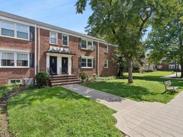 2 bedroom, Summit NJ 07901 105278621