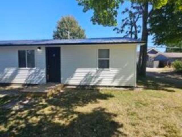 2 bedroom, Summitville IN 46070 LS105542177