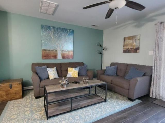 2 bedroom, Swansboro NC 28584 102300924