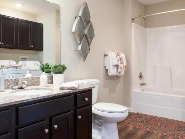 2 bedroom, Sylvania OH 43560 106164693
