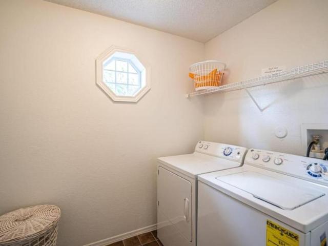 2 bedroom, Port Saint Lucie FL 34952 105989144
