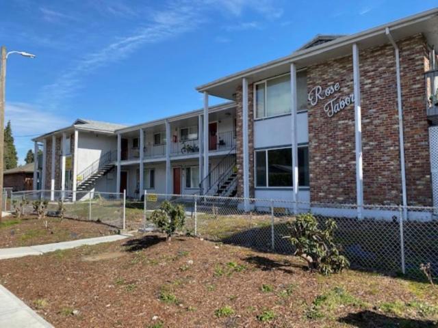 2 bedroom, Portland OR 97215 LS104874097