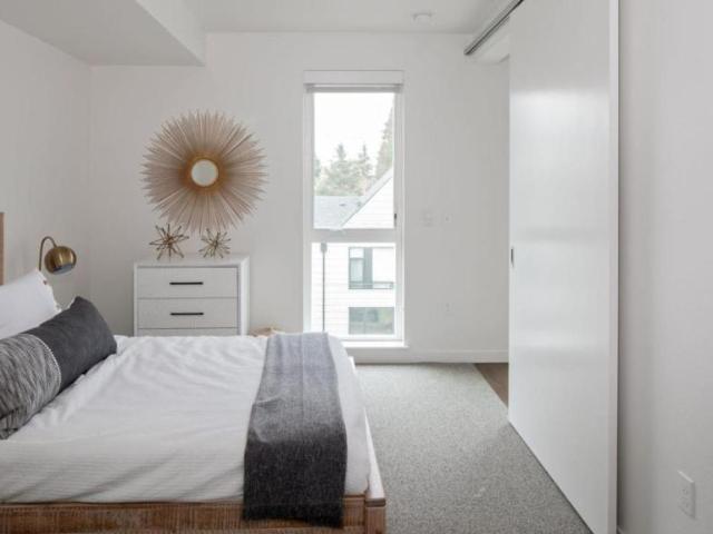 2 bedroom, Portland OR 97217 LS103006004