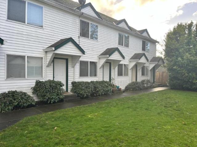 2 bedroom, Portland OR 97220 105846417
