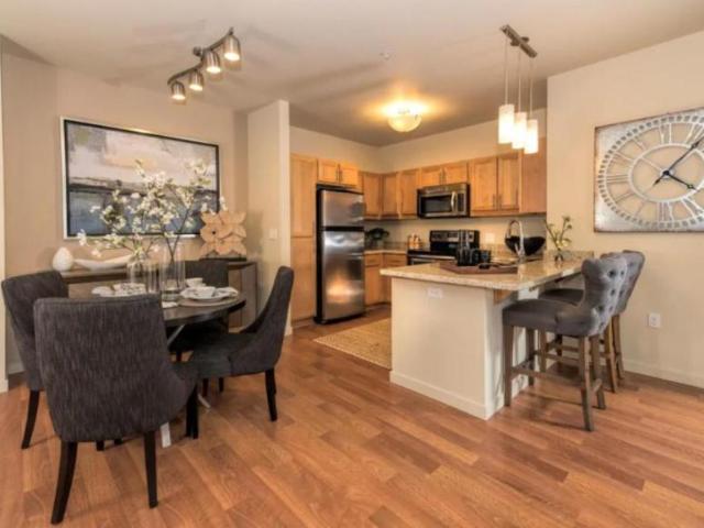 2 bedroom, Portland OR 97224 105732017
