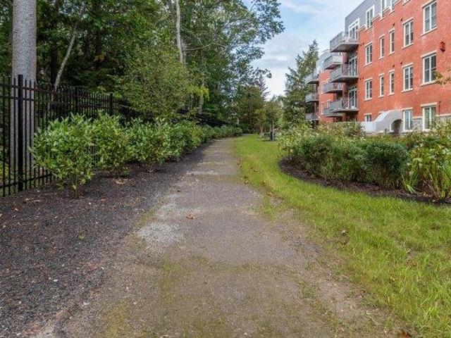 2 bedroom, Portland ME 04103 105587707