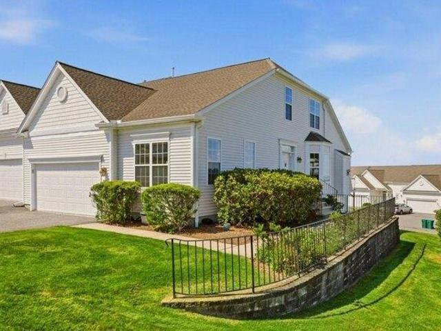 2 bedroom, Portsmouth RI 02871 105478070