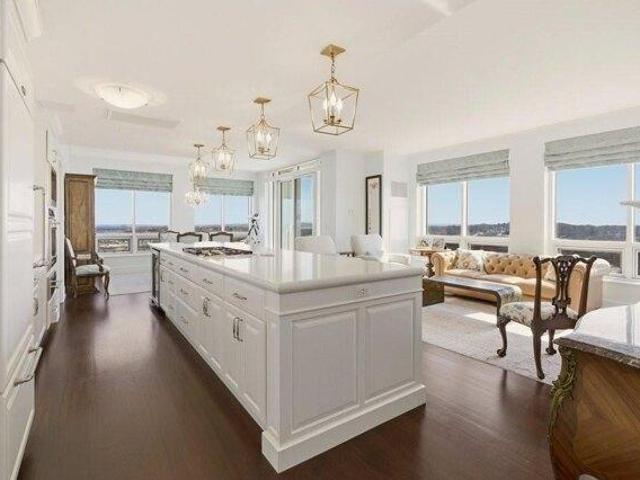 2 bedroom, Portsmouth RI 02871 105497009
