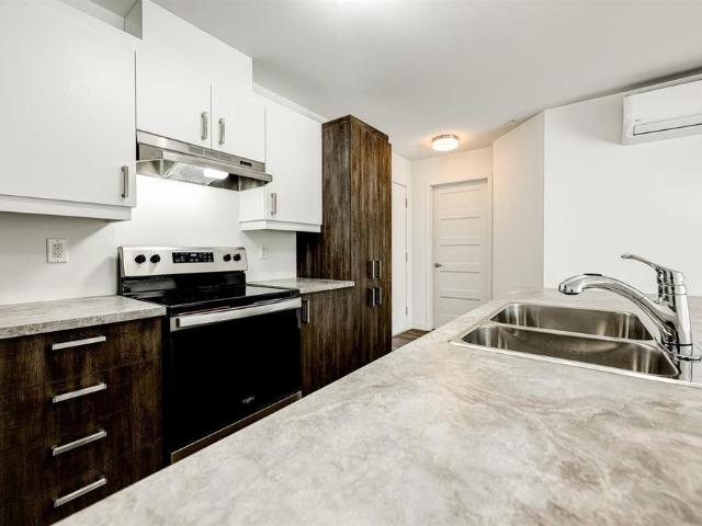 2 Bedroom Patio 2500 Rue Maurice Savoie, Longueuil