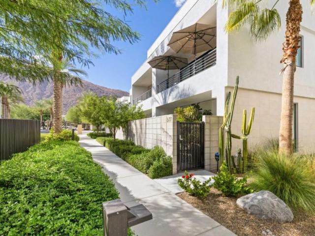 2 bedroom, Palm Springs CA 92264 106029378
