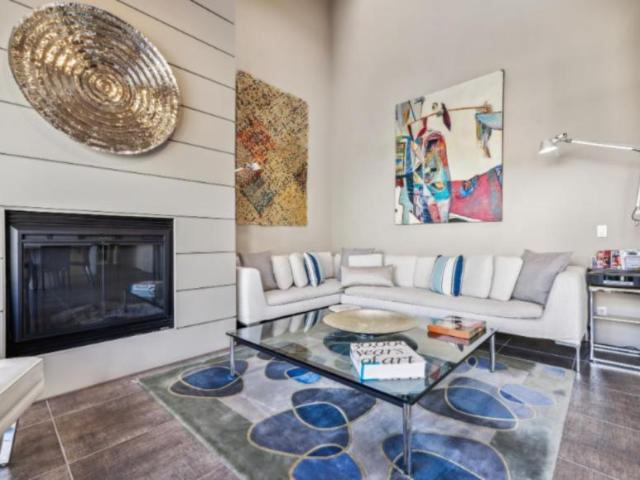 2 bedroom, Palm Springs CA 92262 LS104738142