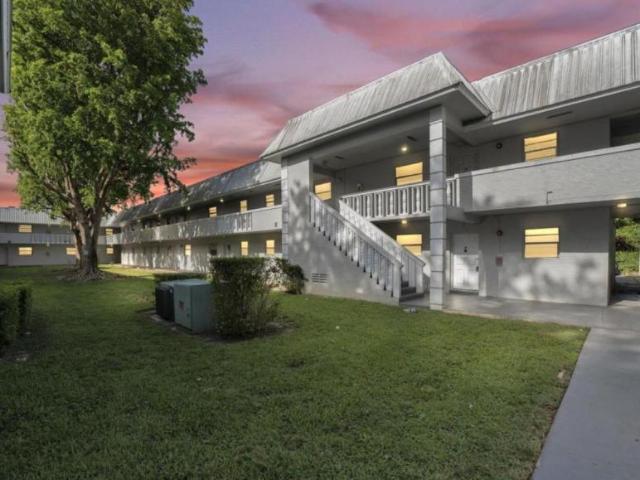 2 bedroom, Palmetto Bay FL 33157 LS105698756