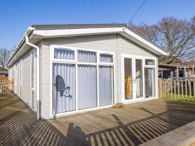 2 Bedroom Park Home For Sale In North Walsham, Norfolk