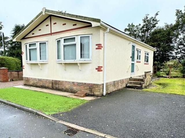 2 Bedroom Park Home For Sale In Stalmine, Poulton le fylde