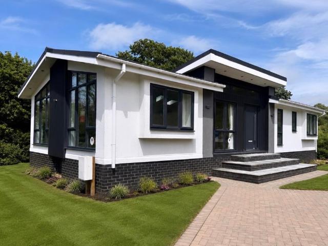 2 bedroom bungalow for sale