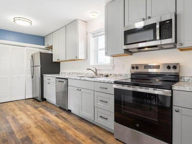 2 bedroom, Paris ME 04281 105614253